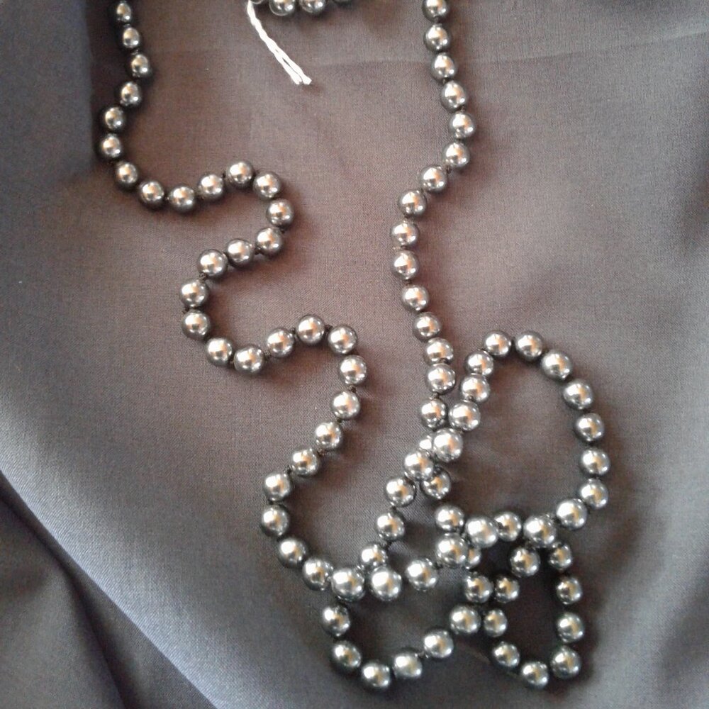 Vintage Pearl  Necklace Deep Pewter Gray
